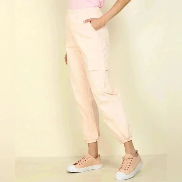 NWT Levi’s High-waisted Cargo Pants in pastel orange | size 31 - Picture 3 of 11